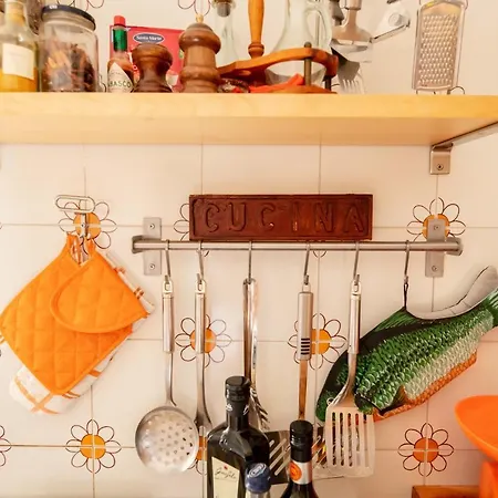 Virginia's * Sorrento